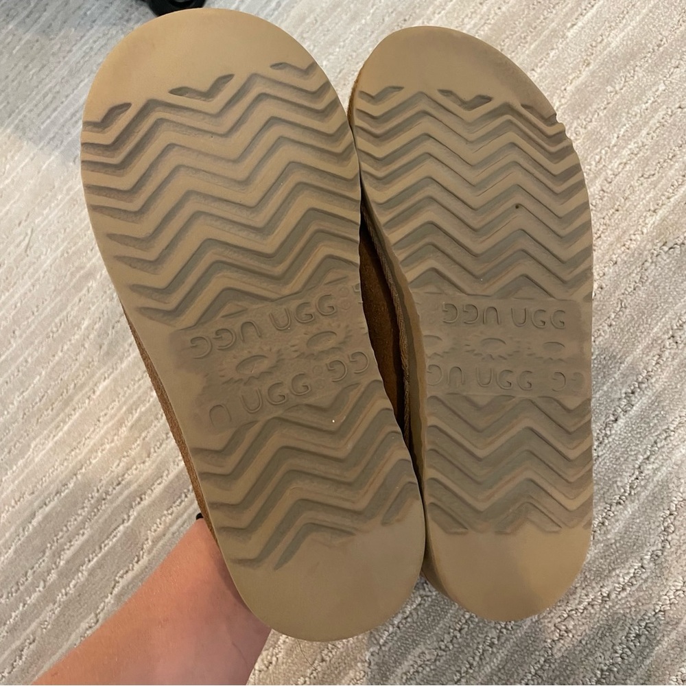 Ugg Tasman Slipper - Picture 2 of 9